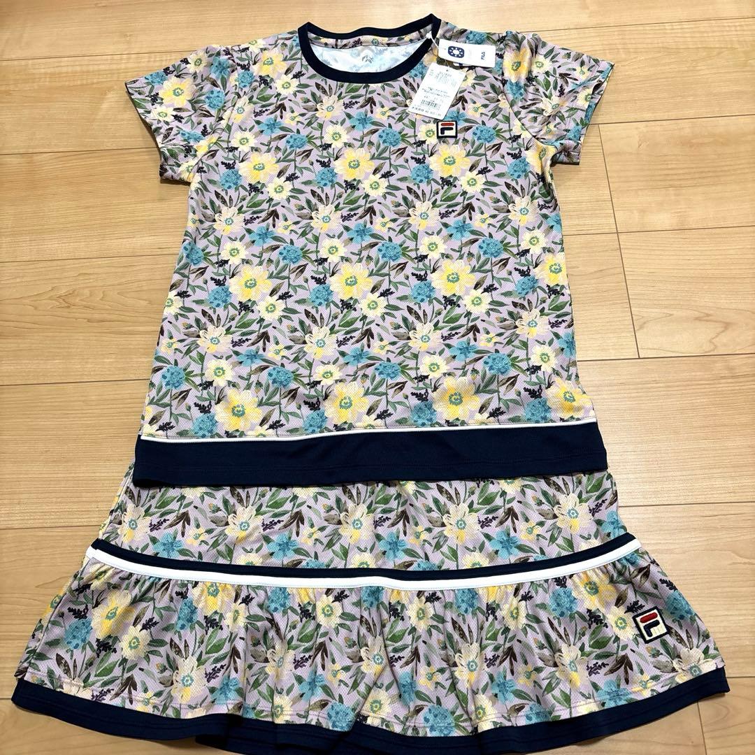新品タグ付き‼️フィラ　花柄　上下セット　ネイビー　XL フラワー　テニススコート
