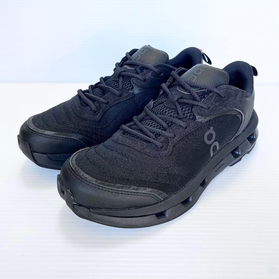 未使用級✨ On オン クラウドゾーン ムーン スニーカー 黒 24cm