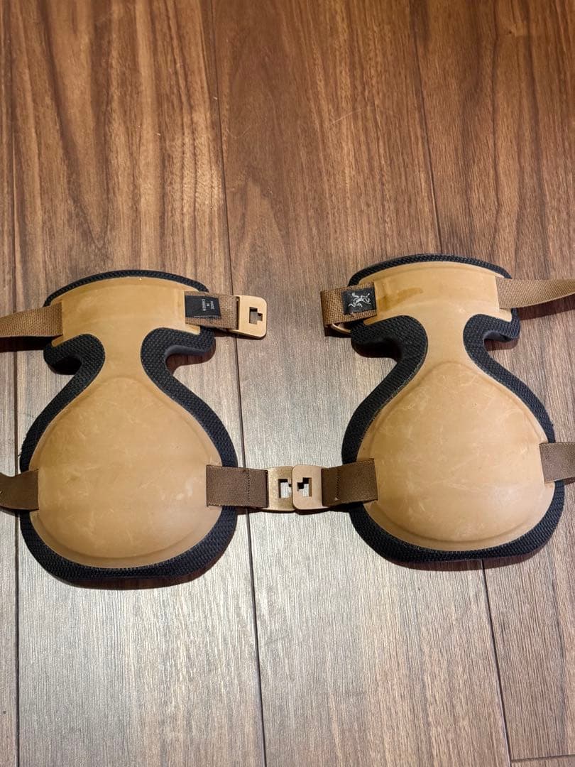 アークテリクス　ニーパッド　ニーキャップ