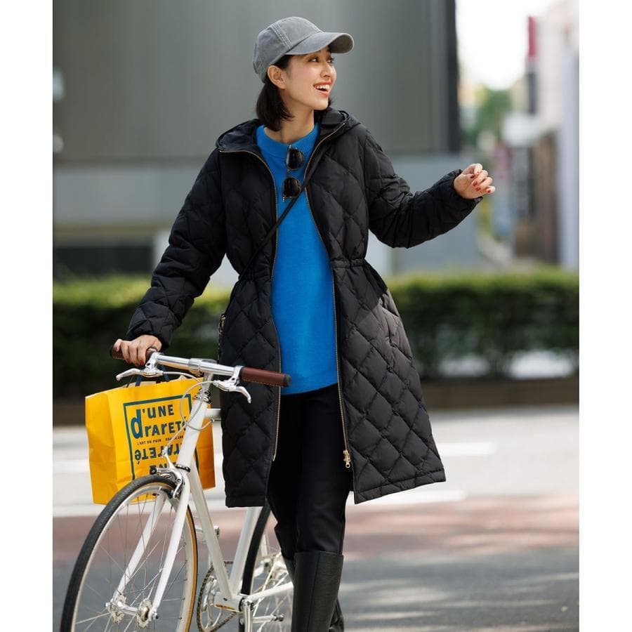 美品 VERYベストダウン大賞 TAION×UNFILO Aラインコート L紺