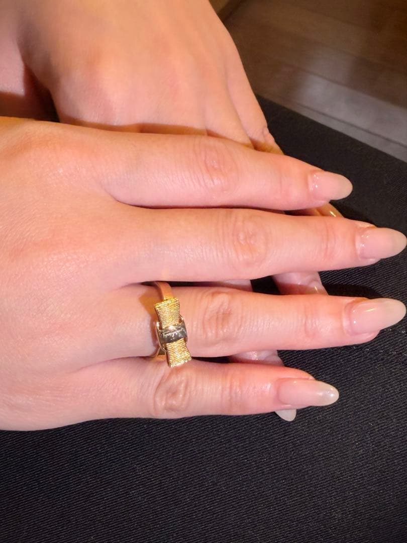 FERRAGAMO リボンモチーフリング　ヴァラ