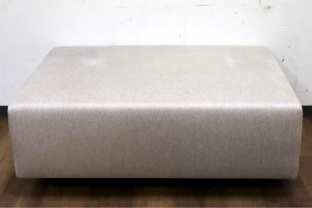 GMIH121C○cassina ix /イクスシー LIVING DIVANI