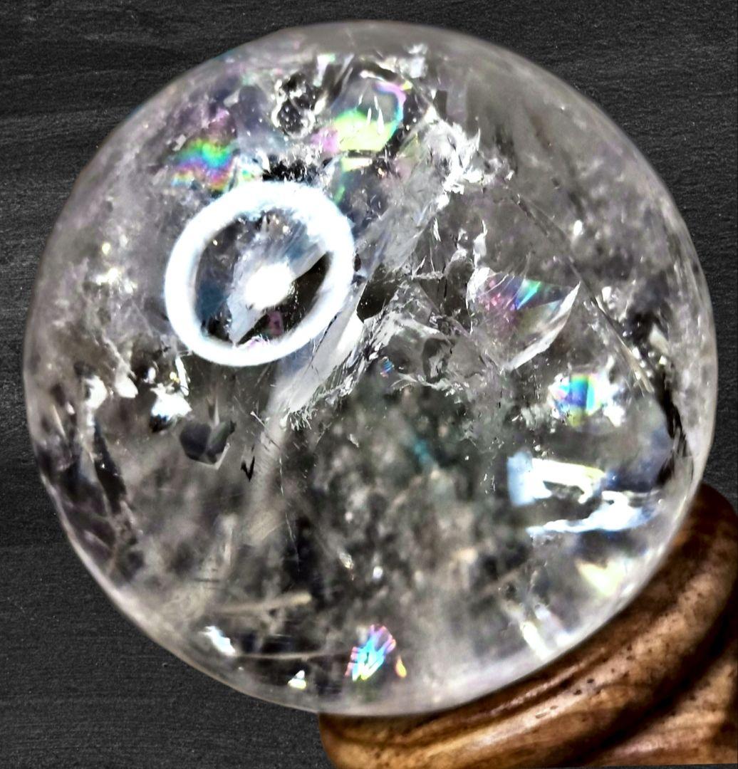 天然アイリスクォーツ スフィア 54mm 丸玉 ブラジル産 木製台座付 虹 透明