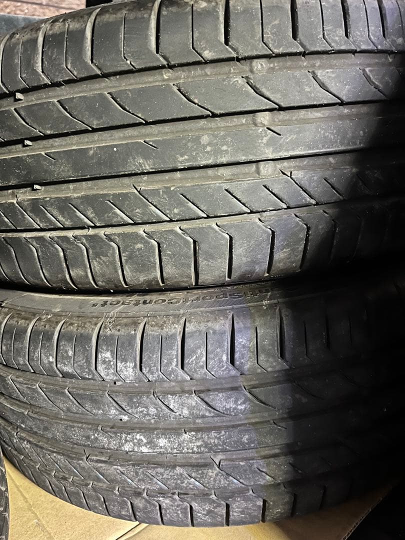 アクア　スイスポ　195/45R17 コンチネンタル夏タイヤ