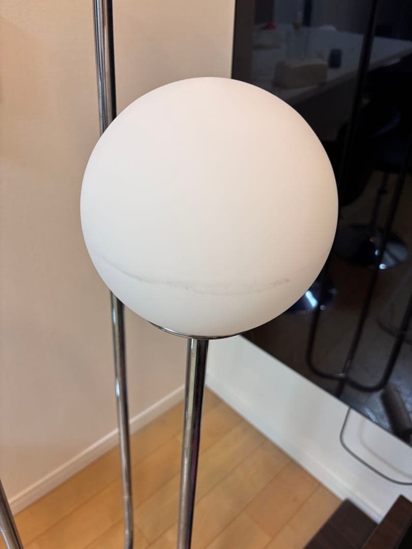IKEA SIMRISHAMN フロアスタンドライト 照明 電球3灯付き