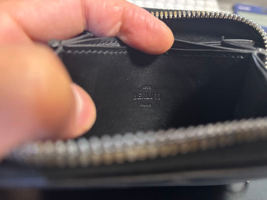 ベルルッティ 限定色　ワパ　スクリットレザー　ジップ付きケース