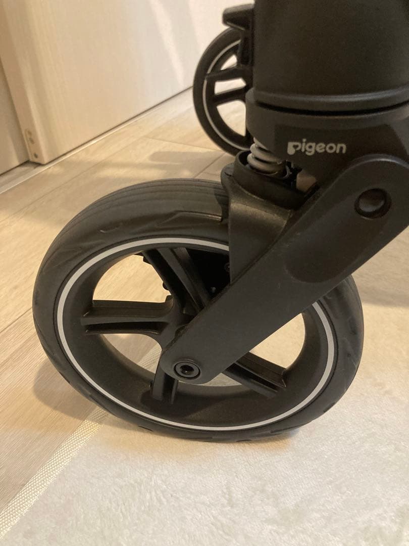 ピジョン ランフィ ベビーカー　新品タイヤ・フレーム　レインカバー付き