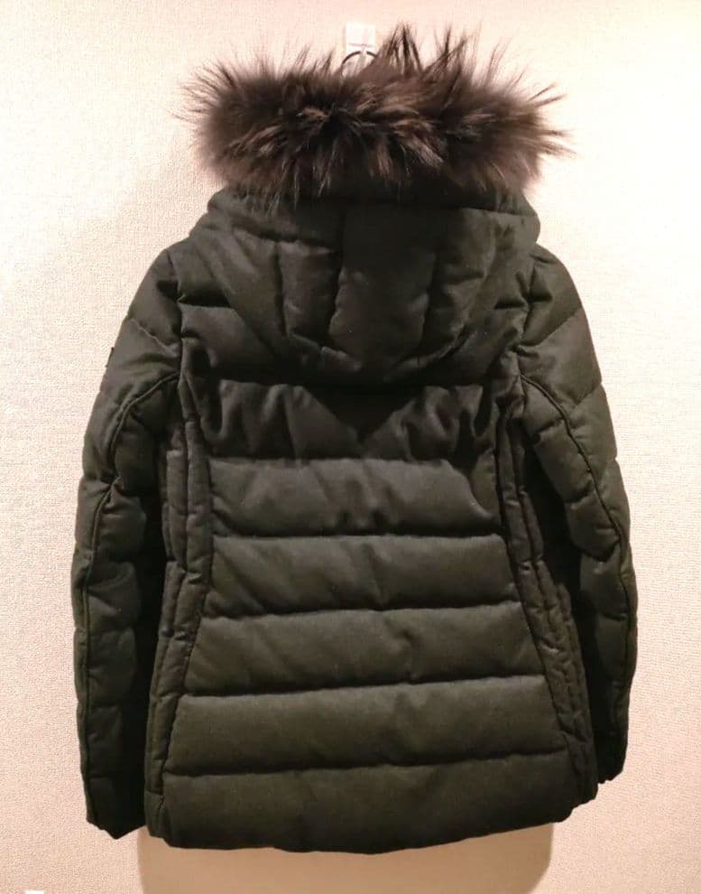 TATRAS ダークグレー ダウンジャケット 01