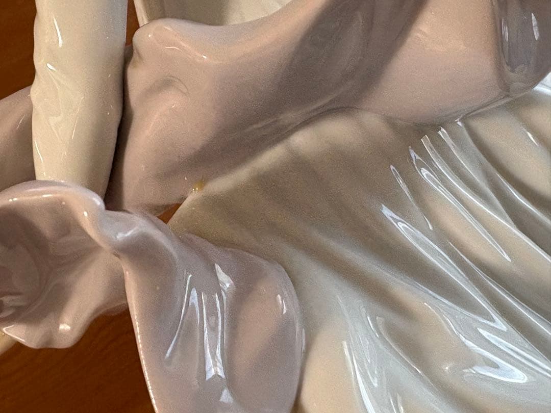 Lladro リヤドロ春の輝きフィギュリン