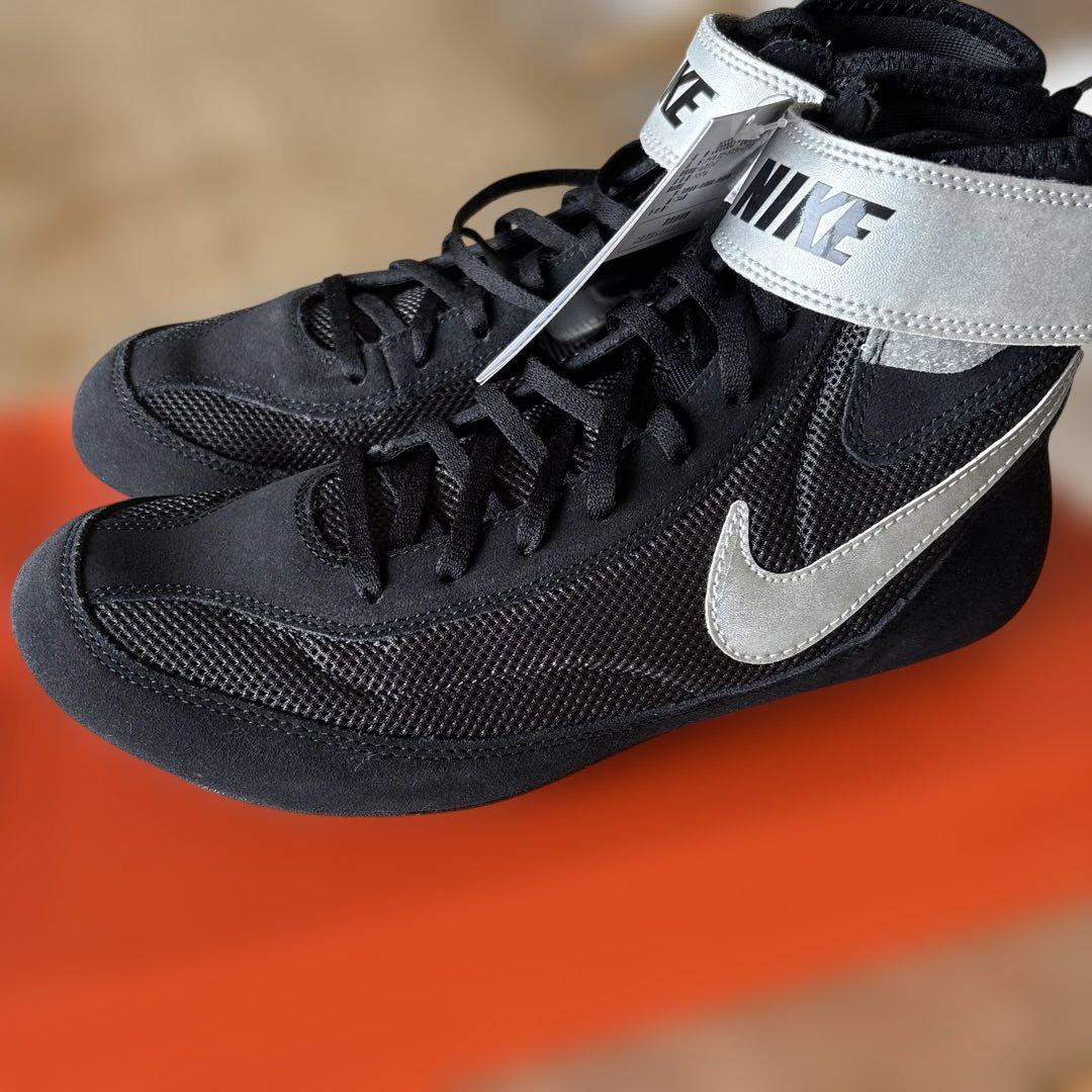 Nike スニーカー　ハイカット　サイズ28㌢