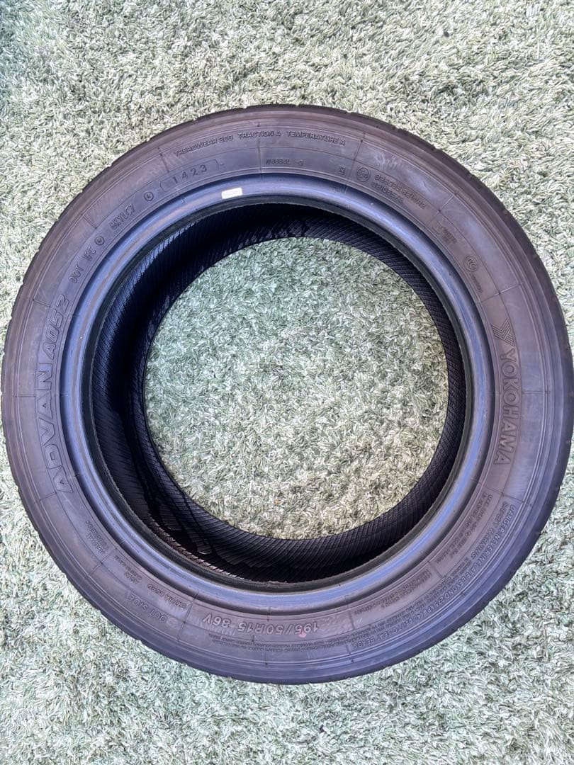 ヨコハマ ADVAN A052 195/50R15 タイヤ 4本セット