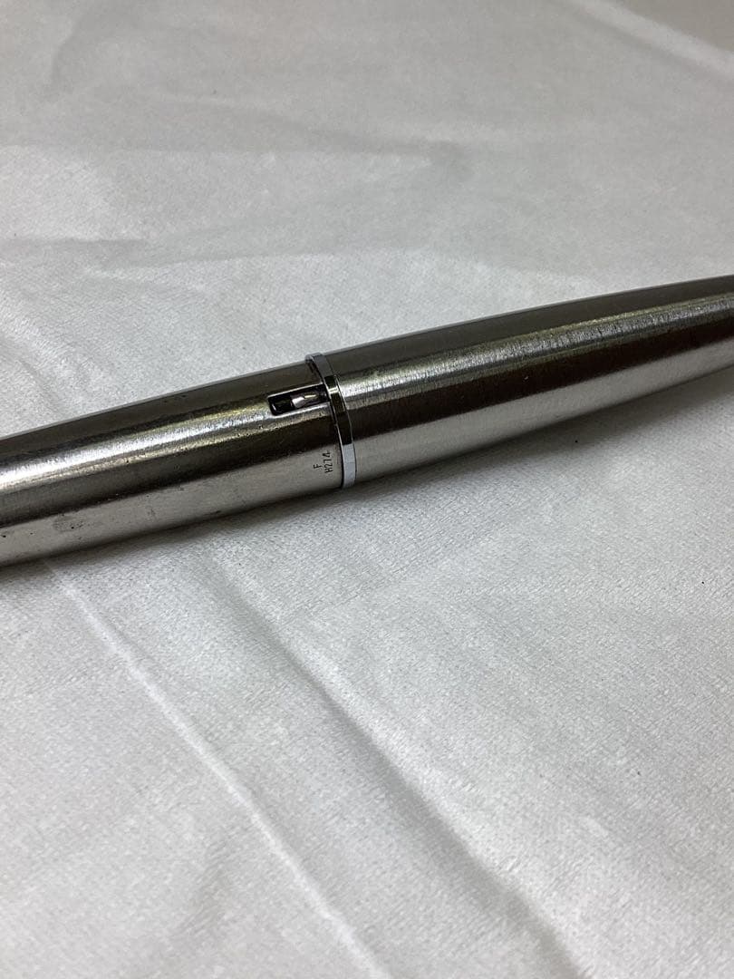 エ*２様 PILOT ペン先一体型シルバー 万年筆