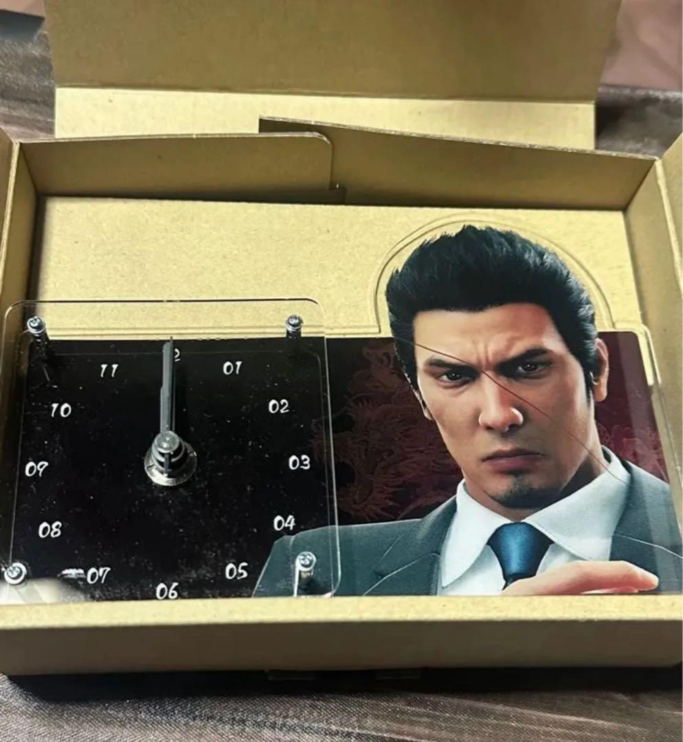 Cool＆Sexy Selection 桐生一馬 アクリル時計 初期傷あり