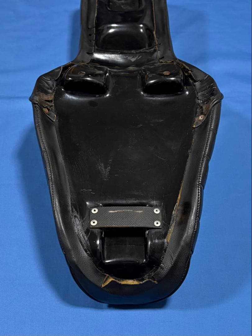 ハーレー　スポーツスター用　シート　〜03