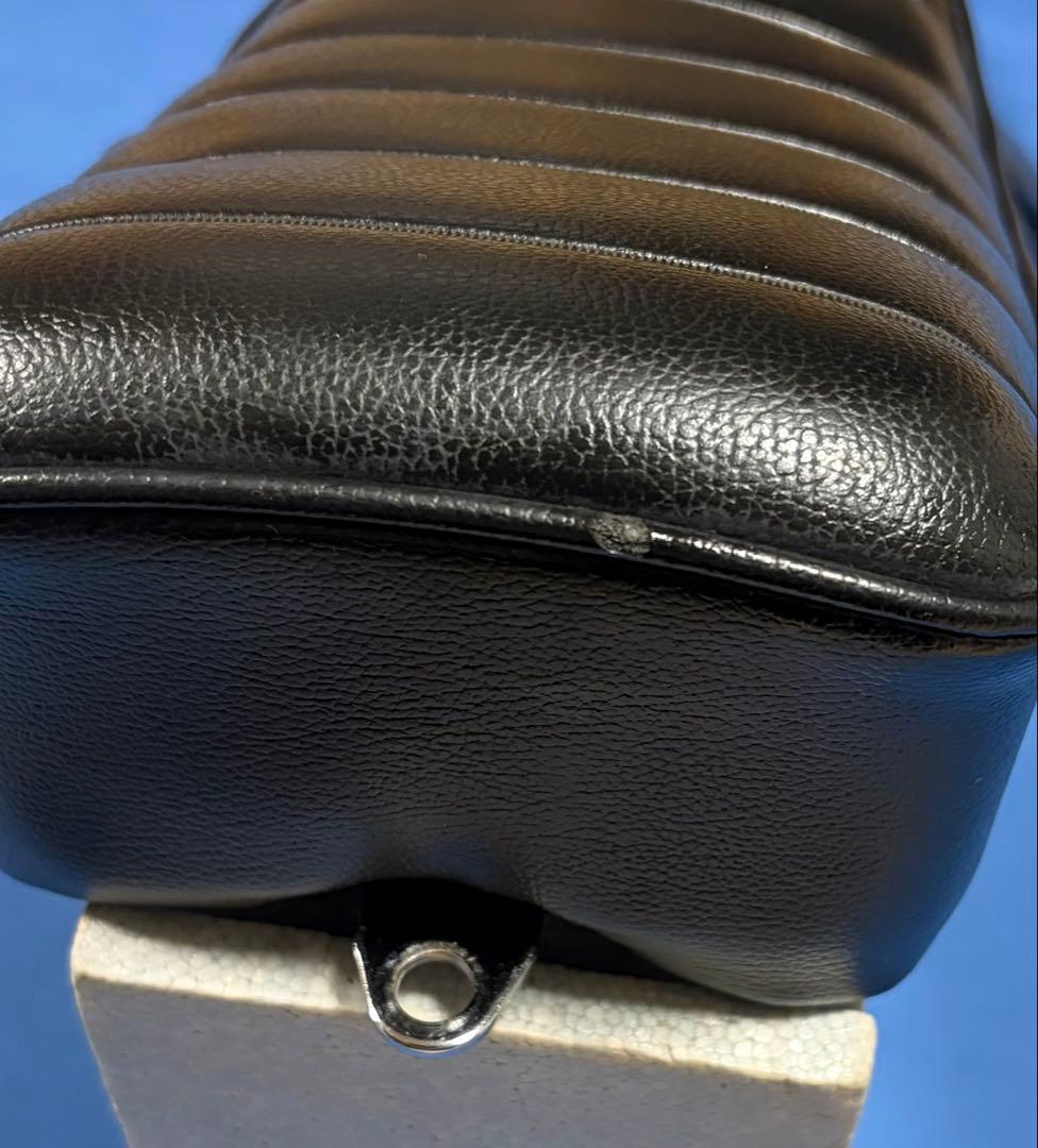 ハーレー　スポーツスター用　シート　〜03