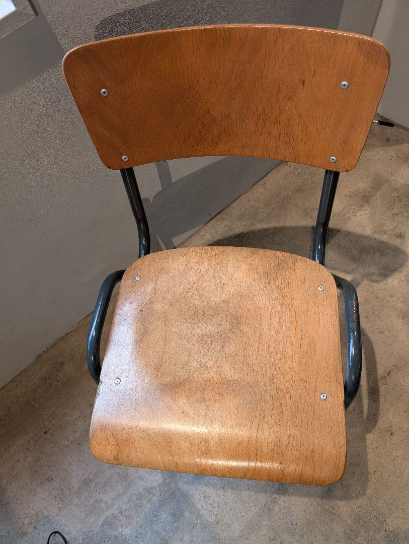 椅子 EQI-40 Stacking chair