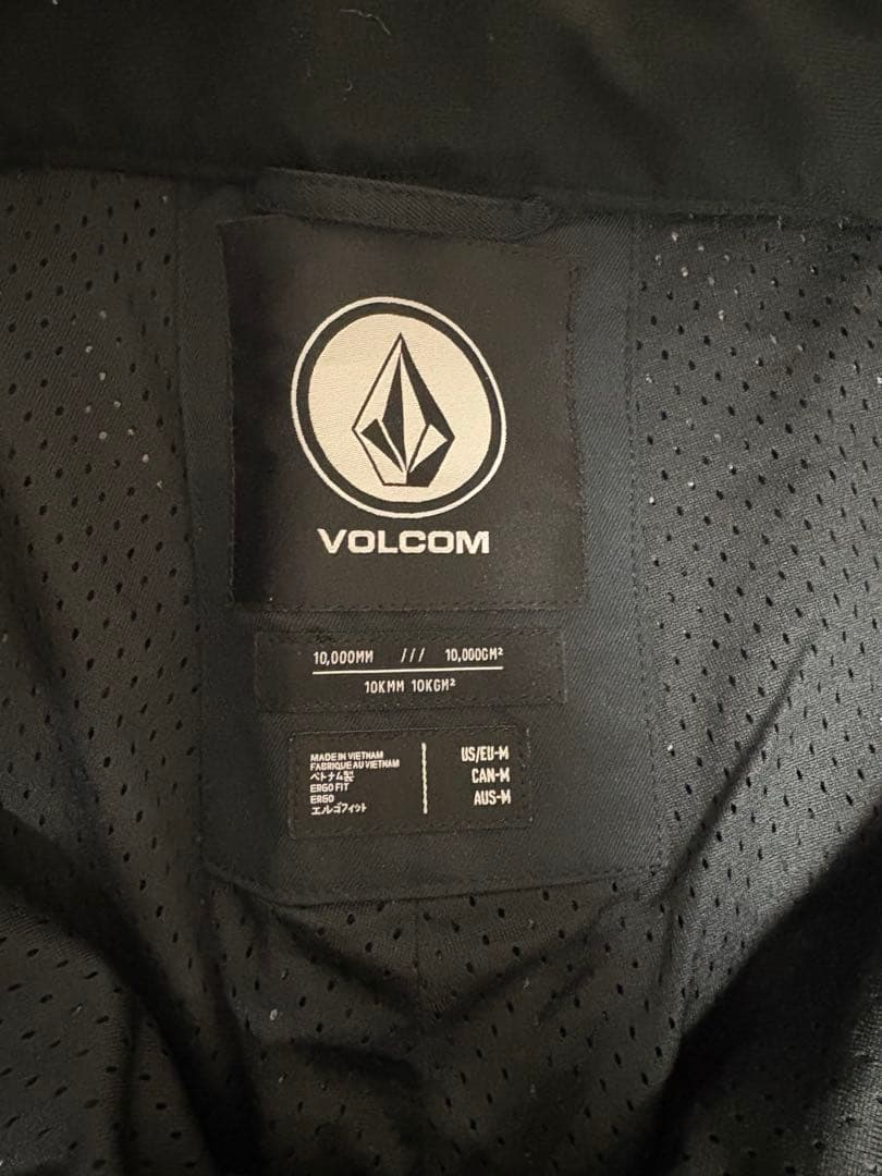 美品　VOLCOM スノーボードウェア 上下セット