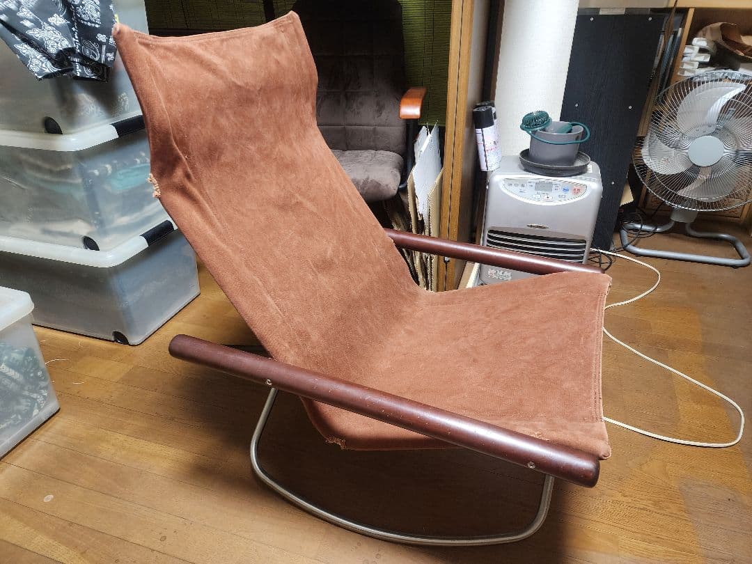 ニーチェア ロッキング