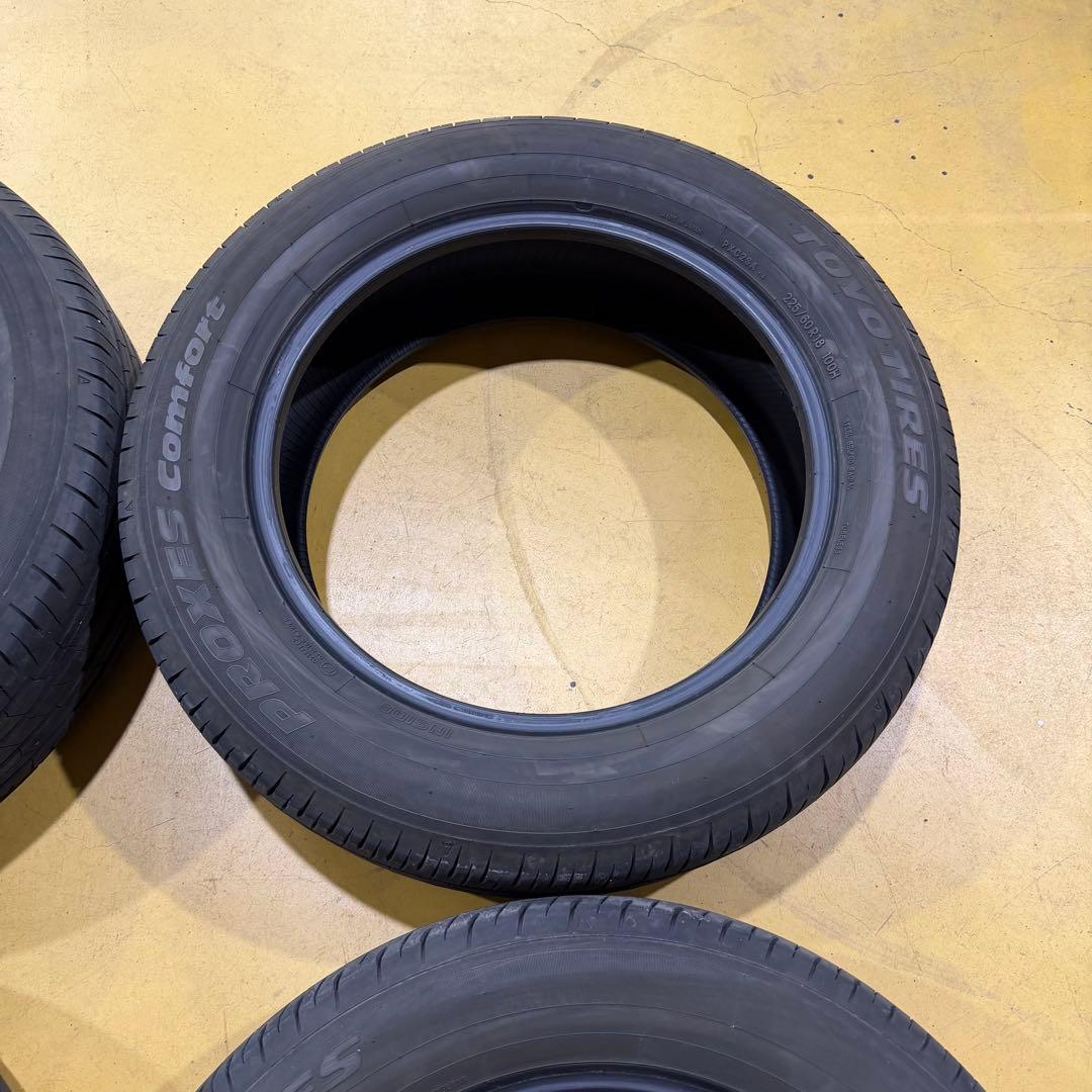 225/60R18 新型アルファード新車装着タイヤ