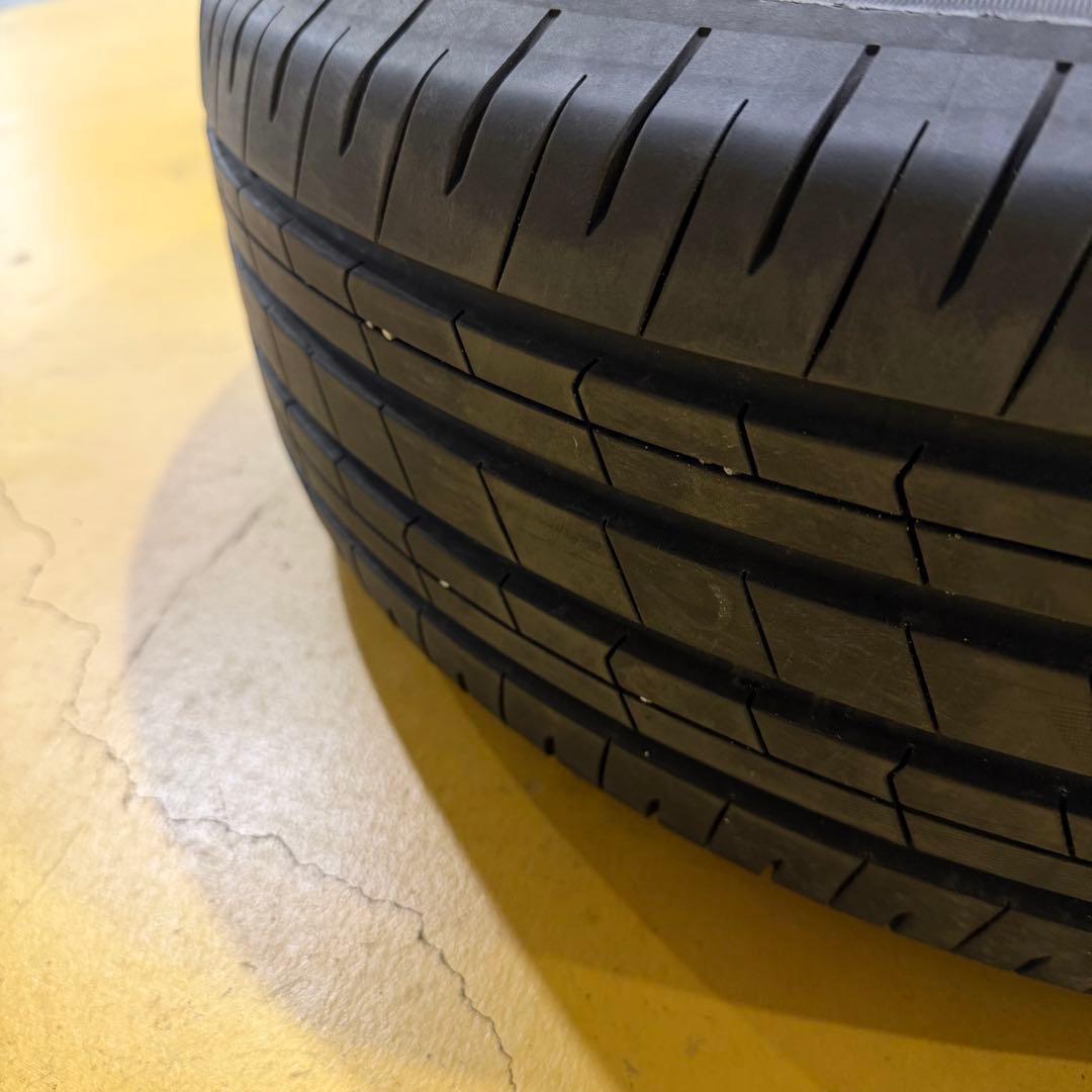 225/60R18 新型アルファード新車装着タイヤ