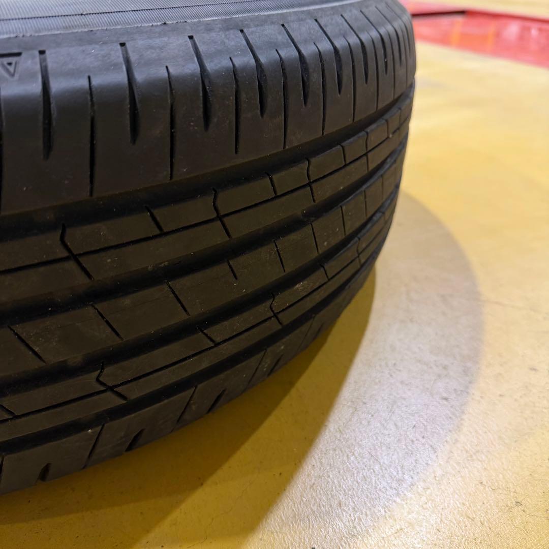 225/60R18 新型アルファード新車装着タイヤ