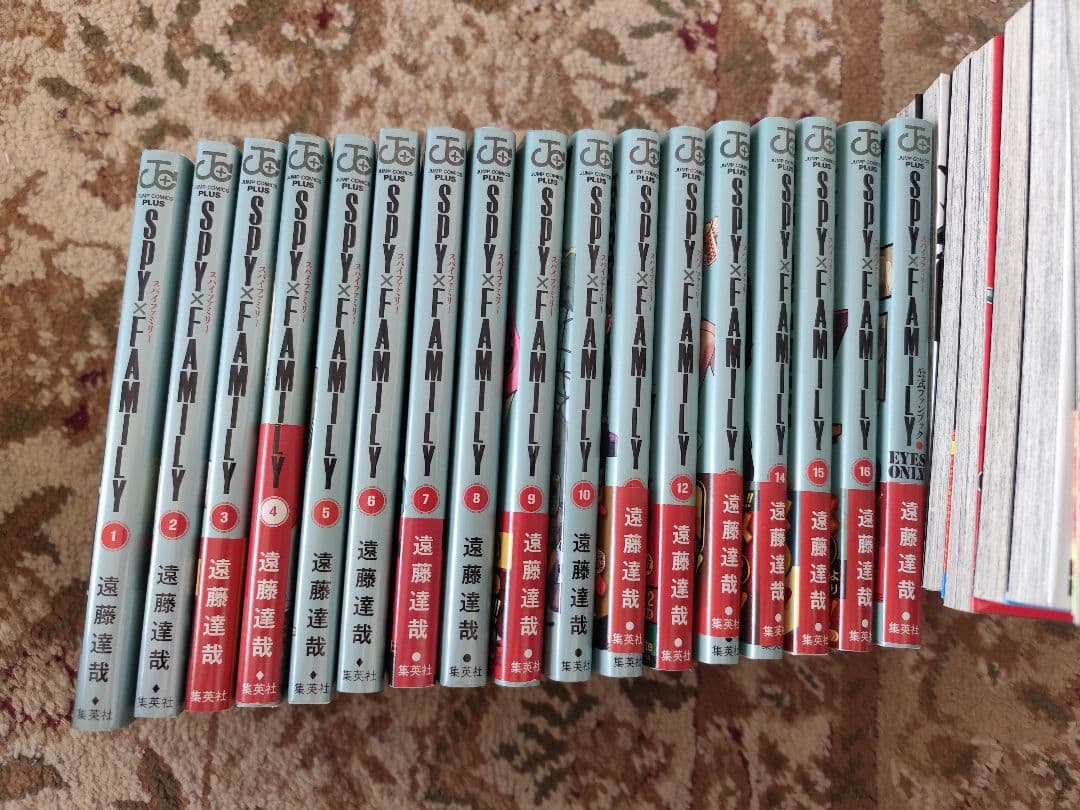 僕のヒーローアカデミア1〜42巻+SPYFAMILY1〜16巻、公式ファンブック
