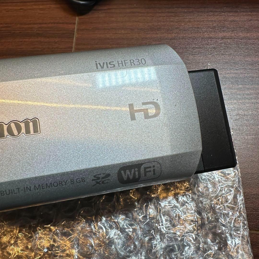 Canon iVIS HF R30 ビデオカメラ 2046