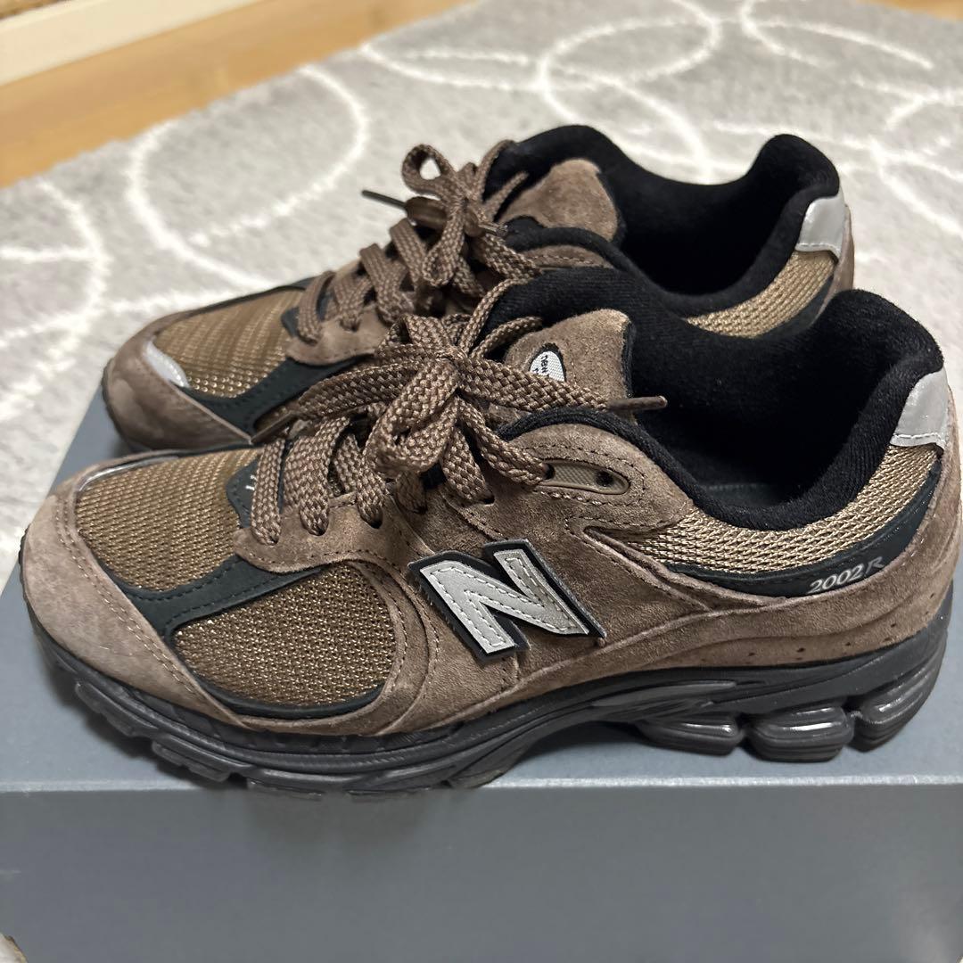ニューバランス☆2002R BROWN 23.5