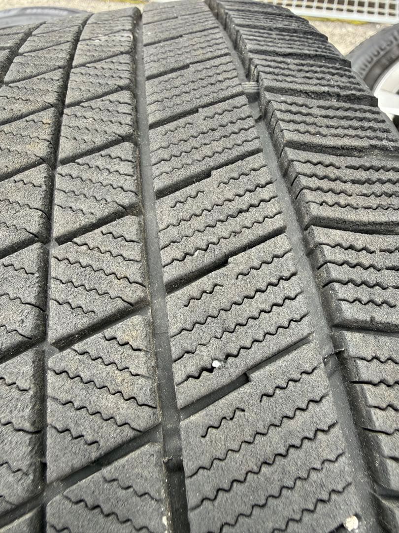 レクサスLS600h純正アルミ&B/Sスタッドレス4本空気圧センサー付き　専用‼️