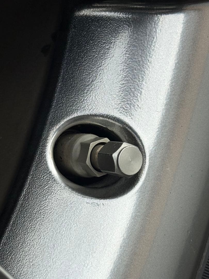 レクサスLS600h純正アルミ&B/Sスタッドレス4本空気圧センサー付き　専用‼️