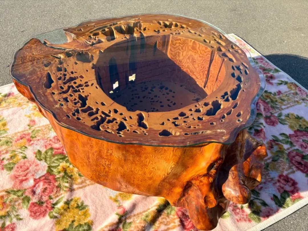 【希少】 屋久杉　センターテーブル　天然瘤　極上杢目　ガラス天板　厚さ30cm超