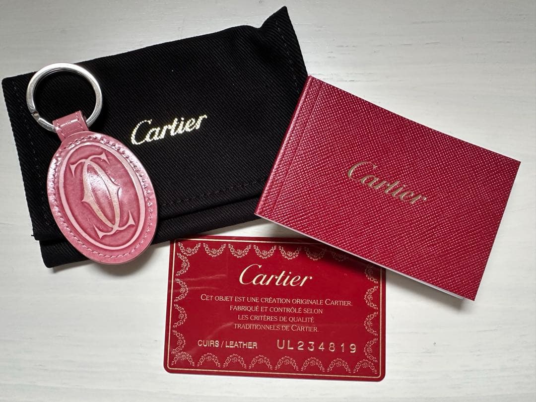 カルティエ　Cartier レザー　キーリング　ピンク　ハッピーバースデー
