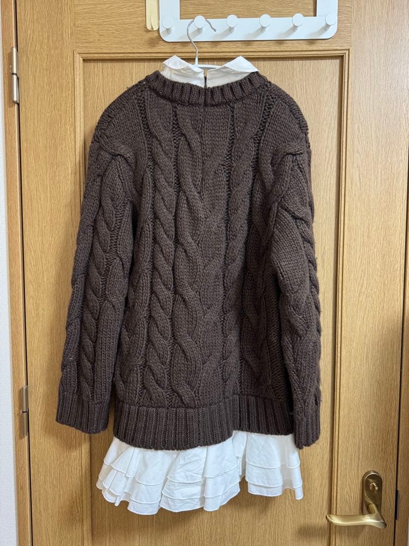 Olu. フリルレイヤードケーブルニット ブラウン