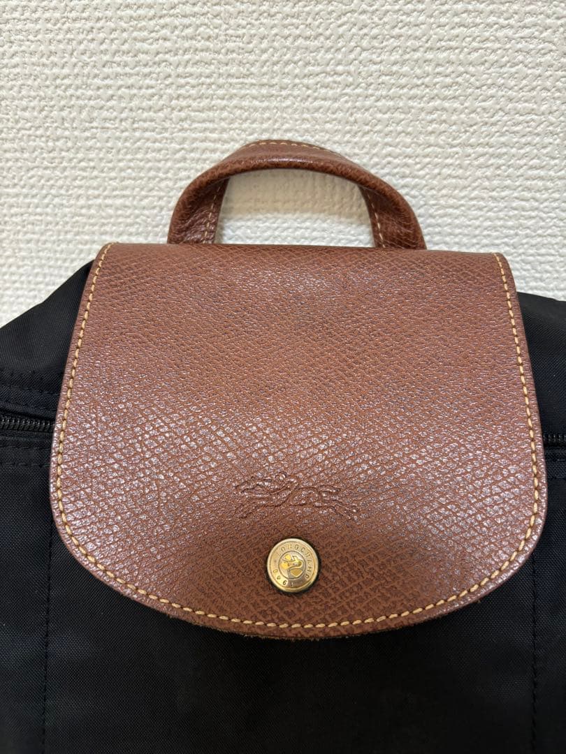 ロンシャン　シンプルな黒のナイロンバックパック