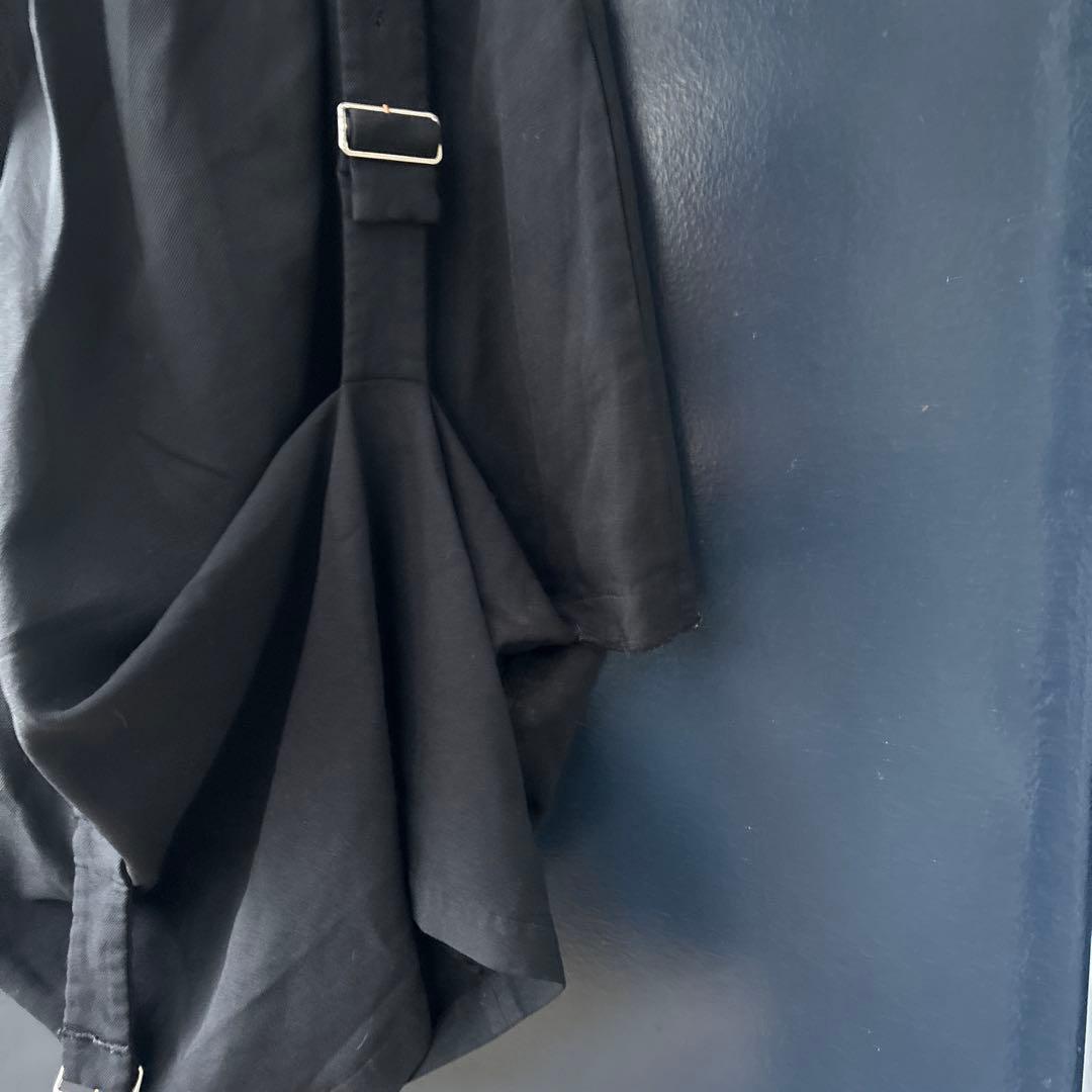 コムデギャルソン　ベルト付き黒変形スカート