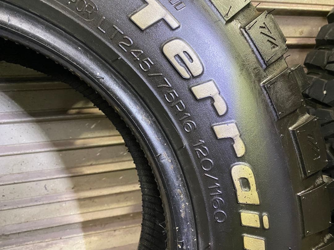 hiroto0515！BFグッドリッチ　マッドテレー245/75R 16