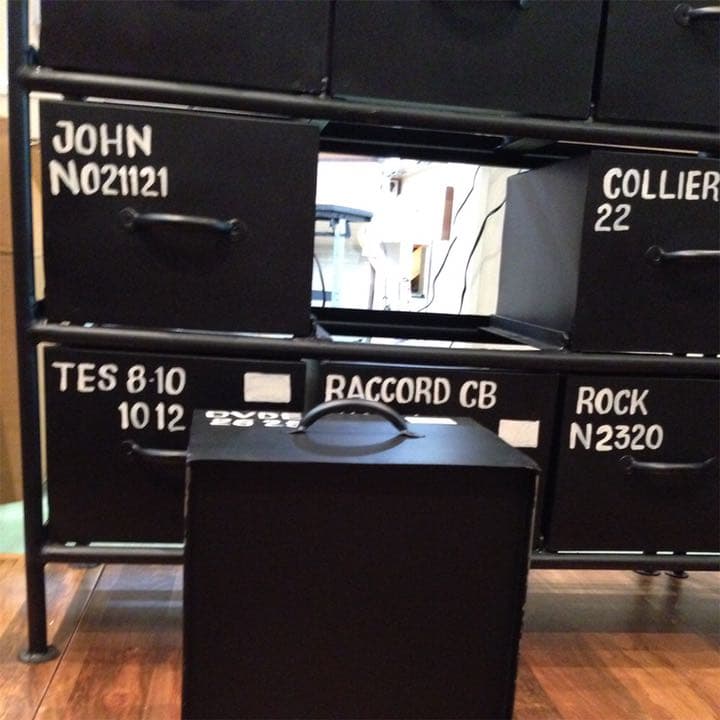 新品　ビンテージ　ラック　チェスト　アンティーク　断捨離