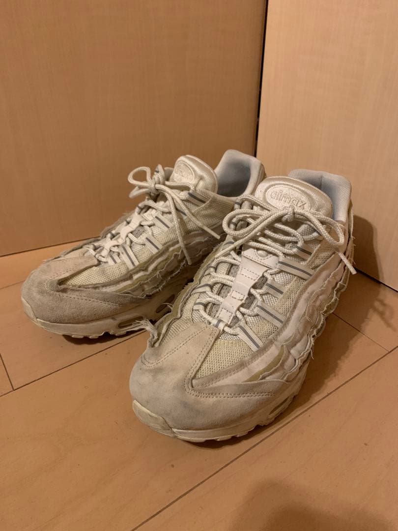 ナイキ エアマックス95 × コムデギャルソン　ホワイト