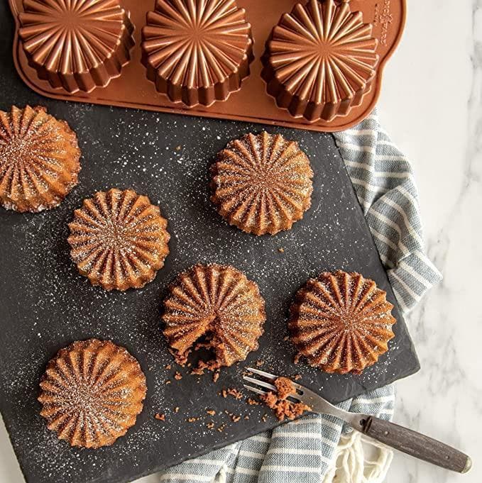 ラッフルドメダリオン② Ruffuled Medallion ノルディックウェア