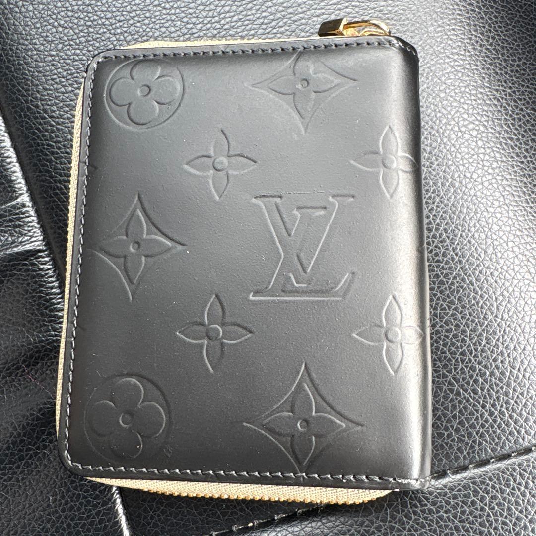 Louis Vuitton ブラックレザー 二つ折り財布