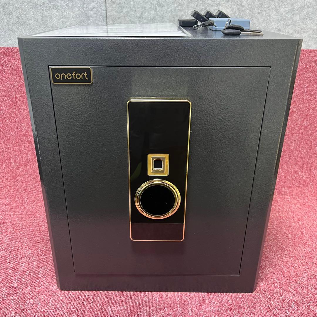 ［4069］ onefort 指紋認証式 電子金庫 36L ブラック