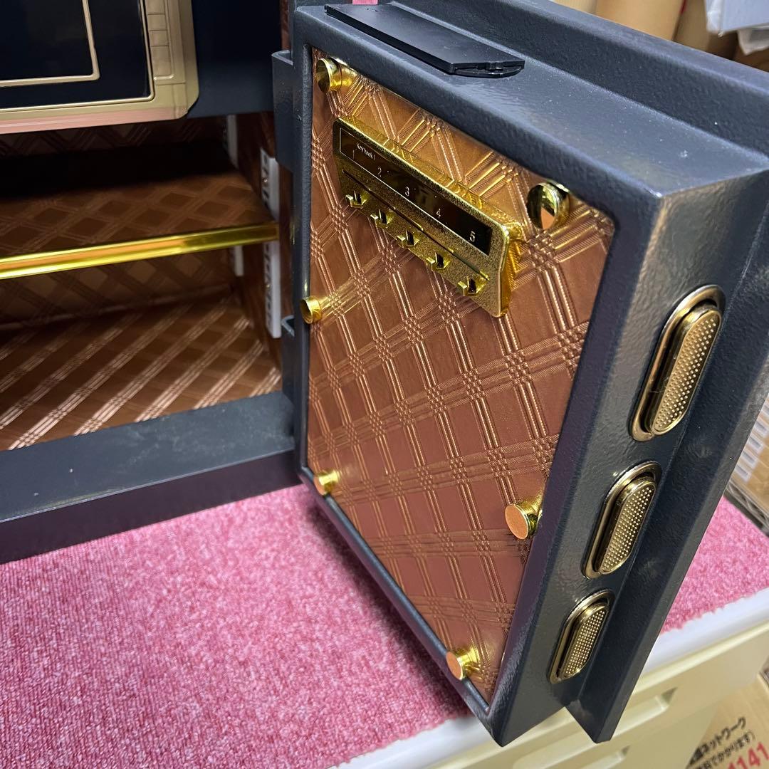 ［4069］ onefort 指紋認証式 電子金庫 36L ブラック