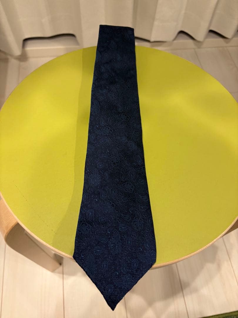 美品　タイユアタイ　ネクタイ