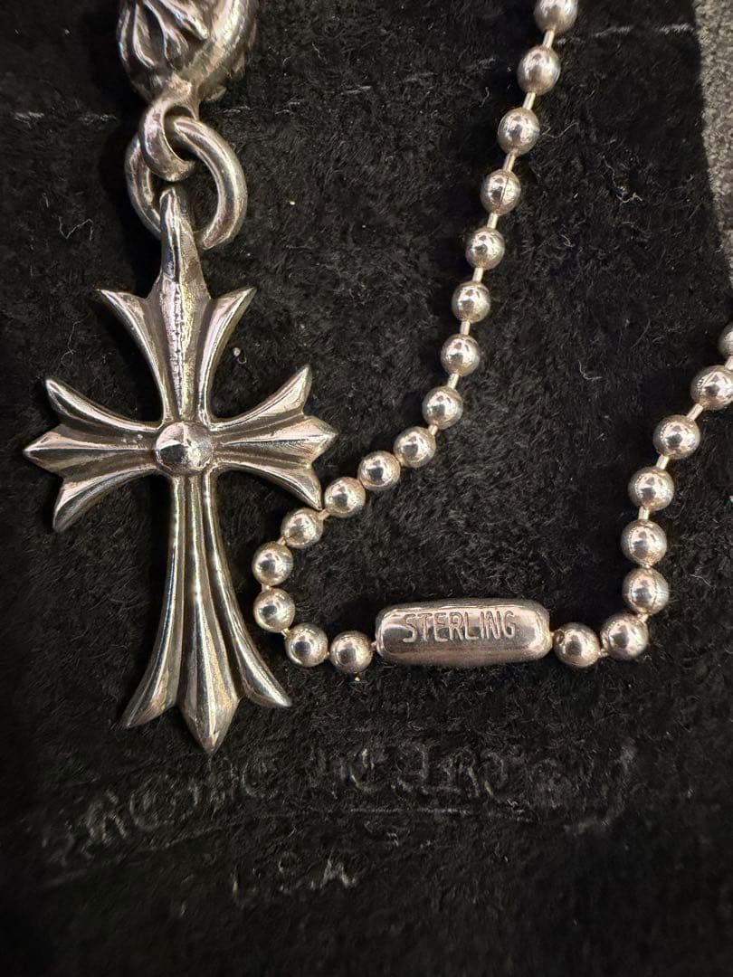 クロムハーツ　ワンボールタイニーCHクロス