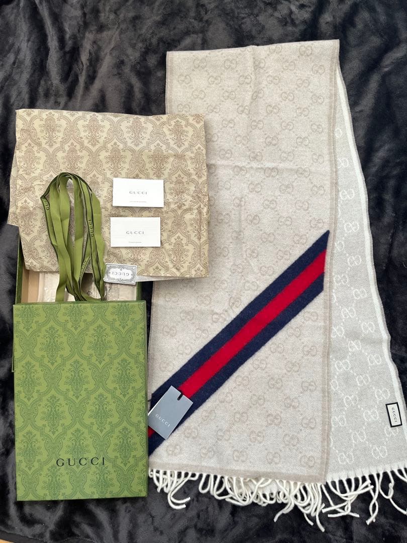 【年末年始価格】GUCCI マフラー