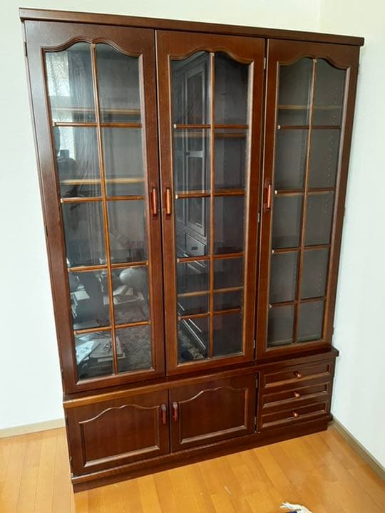 民藝家具　大型収納棚(本棚　食器棚) 　経年変化による深いいい色合い