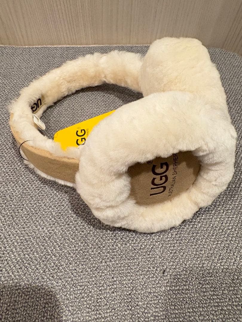 UGG AUSTRALIAN SHEPHERD 耳あて