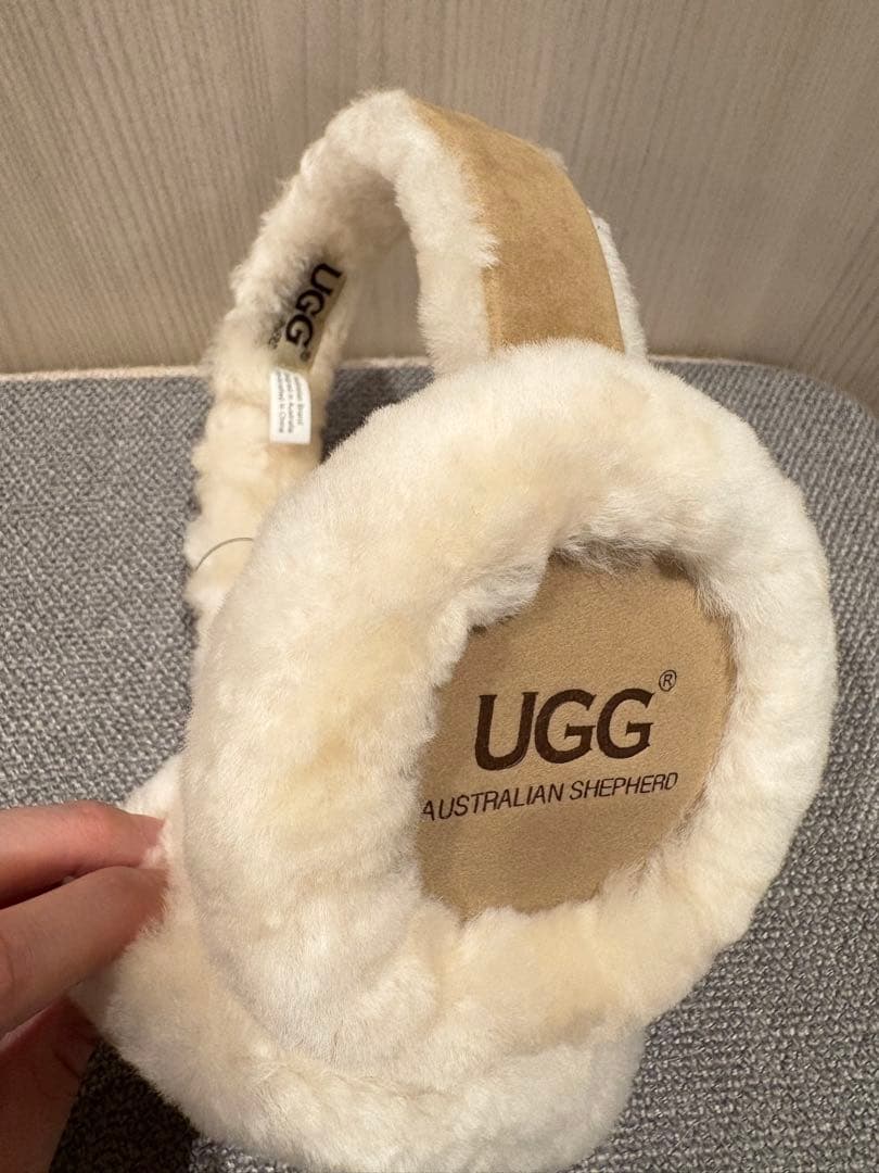 UGG AUSTRALIAN SHEPHERD 耳あて