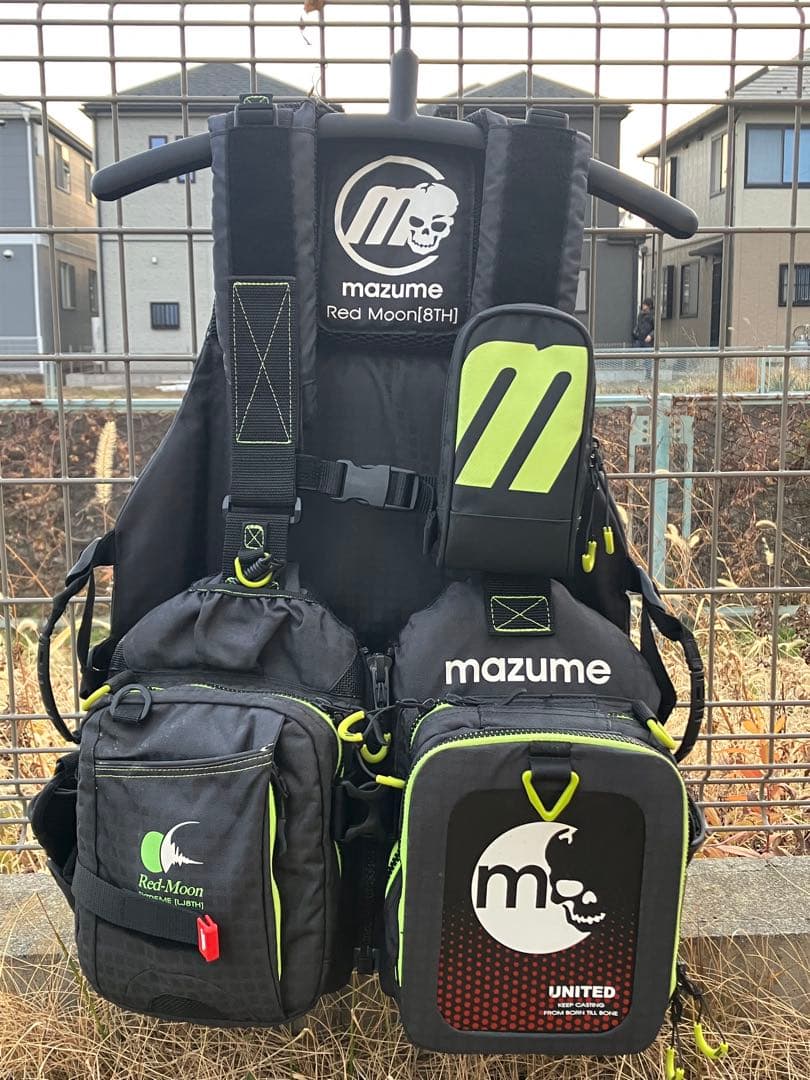 mazume Red Moon 81H フィッシングベスト