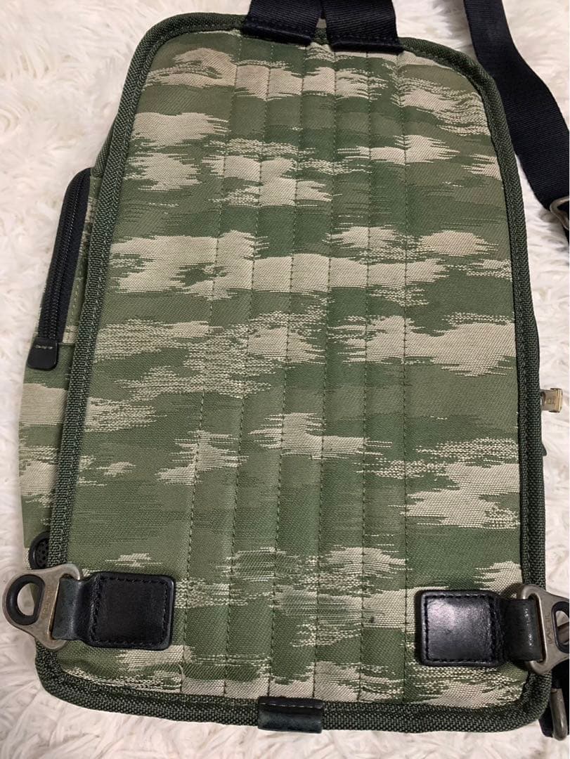 TUMI トゥミ 22318SCH ALPHA BRAVO ボディーバック　迷彩